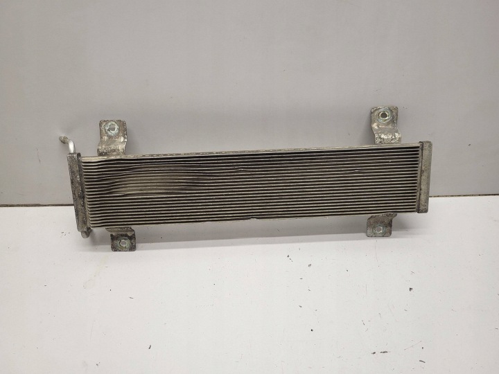 Volkswagen OE 7H0203551B polttoaineen jäähdytin
