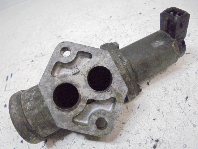 Renault Safrane Actuateur Ralenti 7700859184 image 4