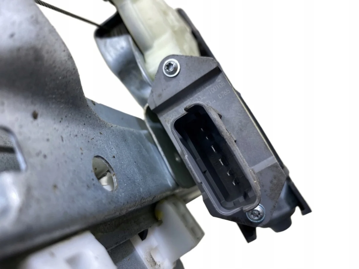Peugeot 5008 09-13 Fensterheber hinten rechts 9683670680 image 3
