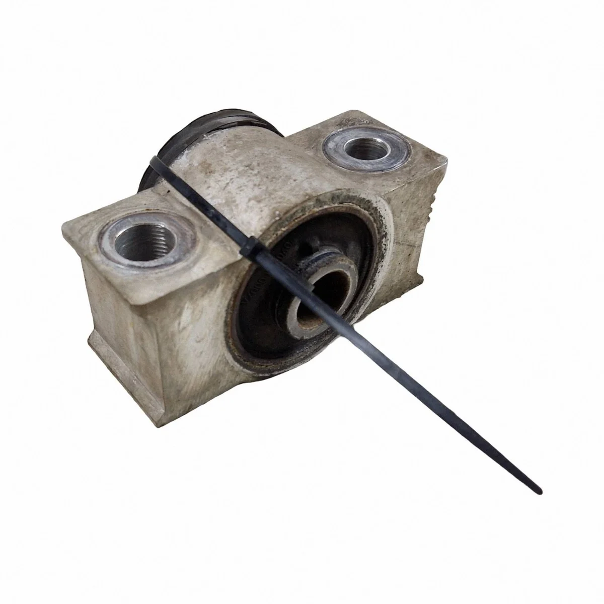 Bague de suspension avant droite Subaru Outback image 4