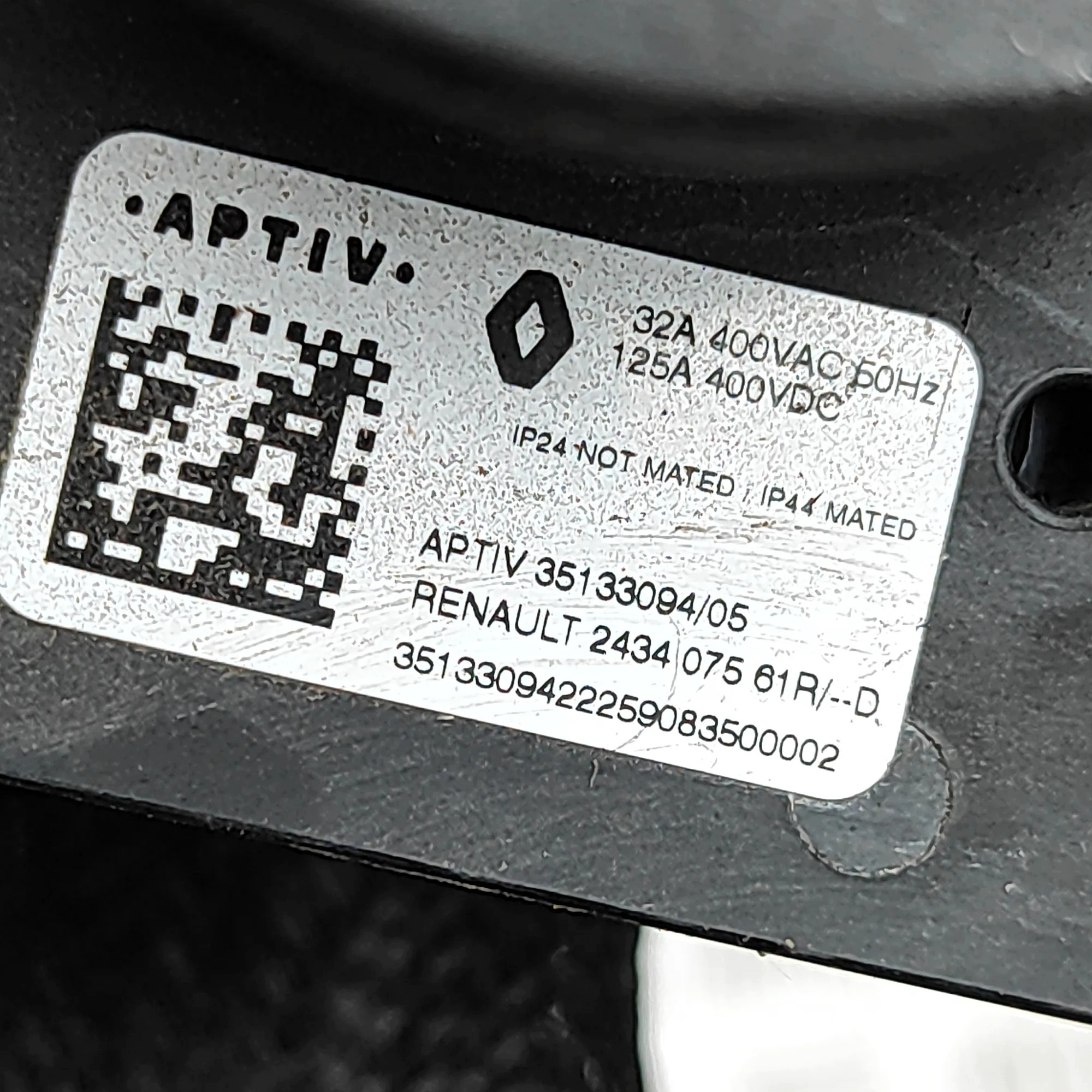 Cable Carga Renault Zoe 296956156R Usado image 9