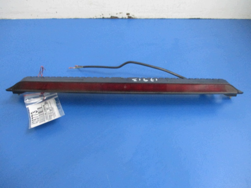 VW Golf 4 Heckleuchte 3. Bremsleuchte OEM 1J6945097C image 2