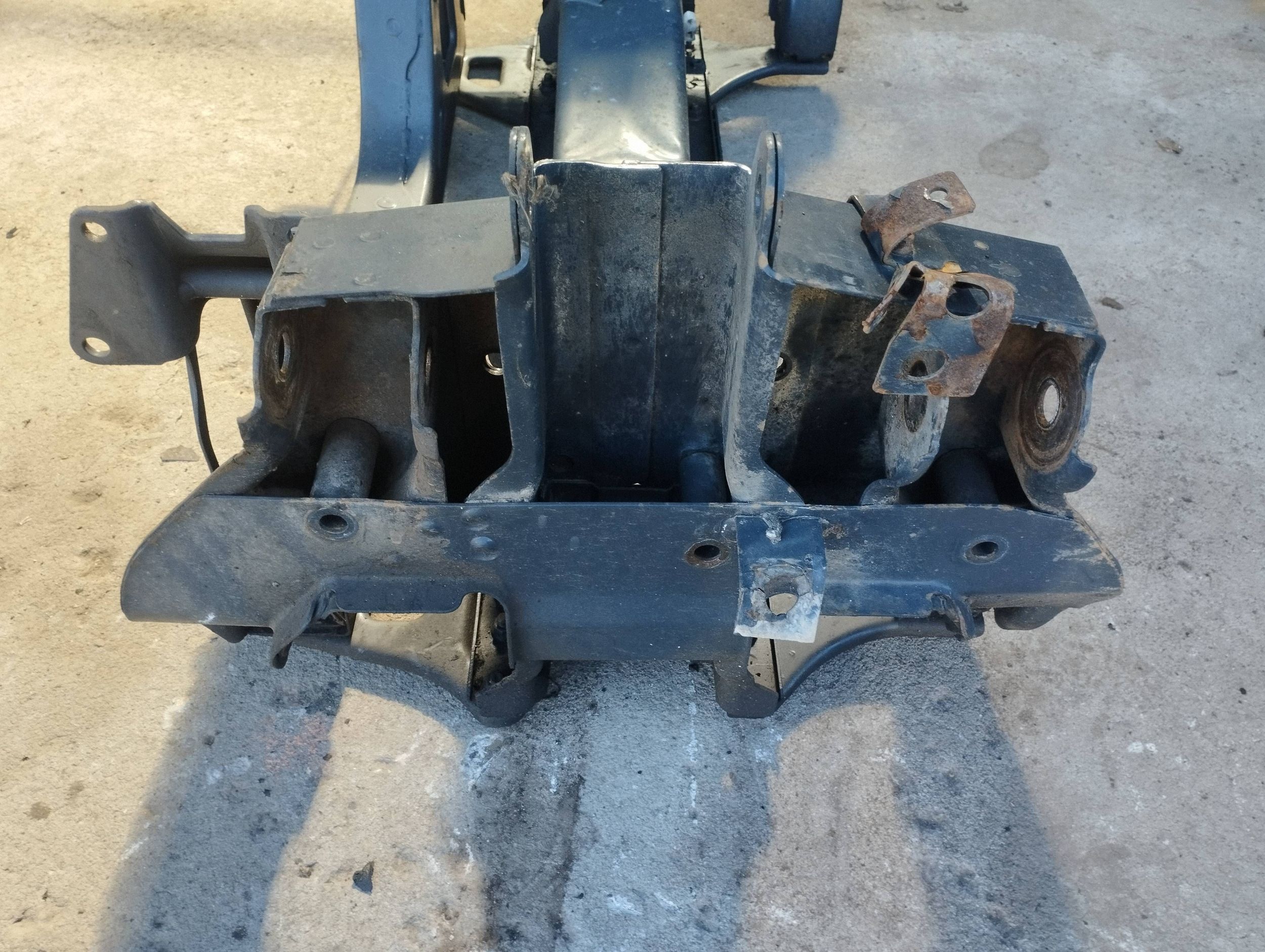 Used Front Suspension Crossmember Iveco Daily 6th gen 2014- 3.0 HPi DLU1380