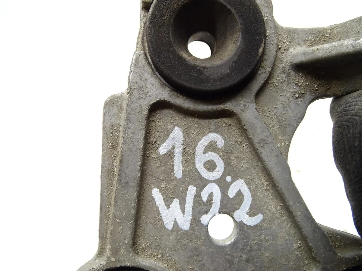 Halter ABS Pumpe A1724300410 Mercedes W172 R172 image 6