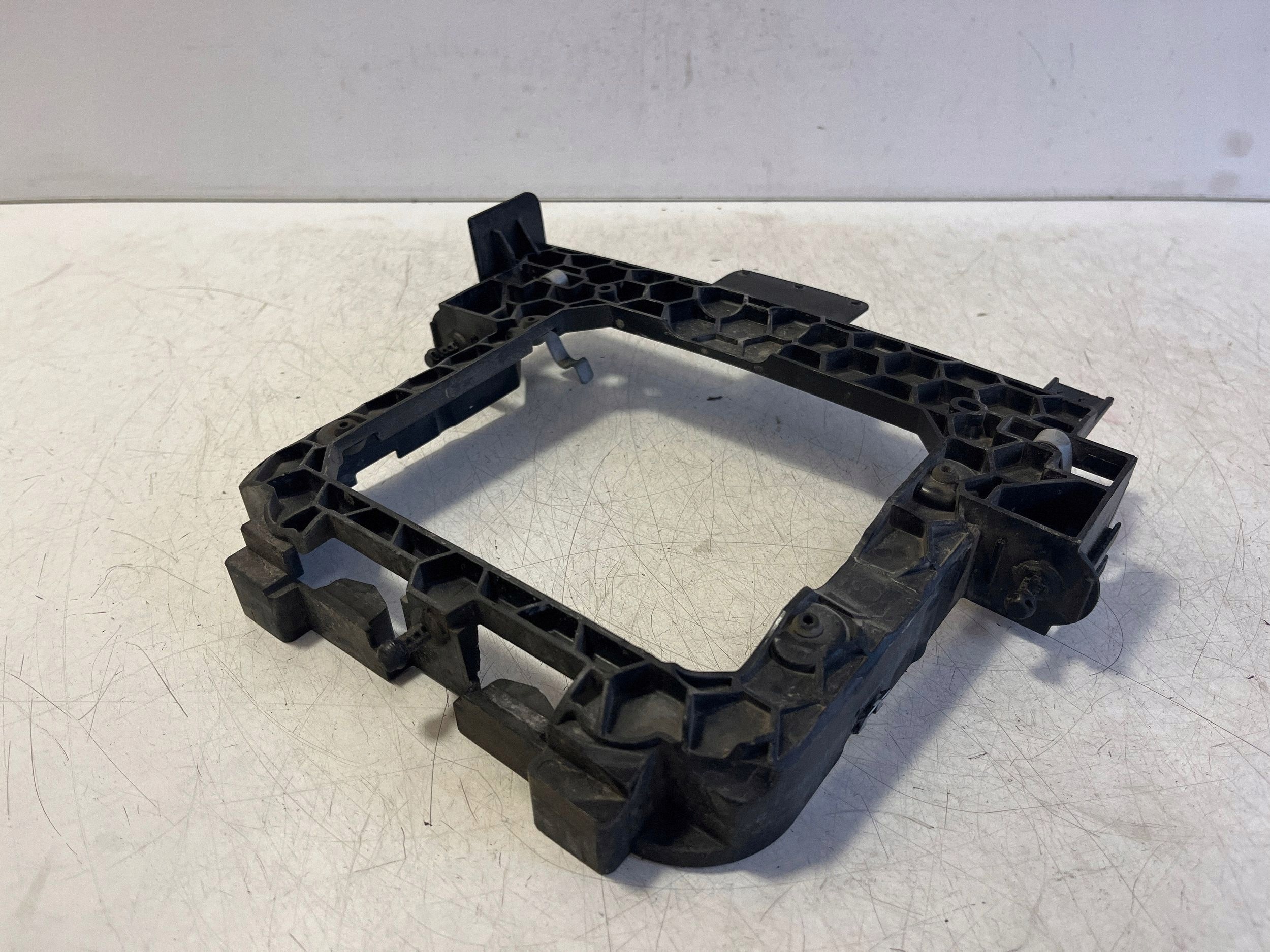 Supporto ECU Mercedes-Benz E W238 A2741413340 image 3