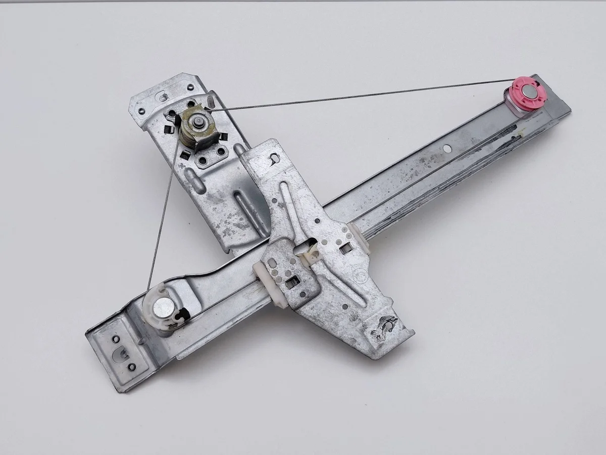 Lève-vitre manuel Peugeot 207 SW 9680203880