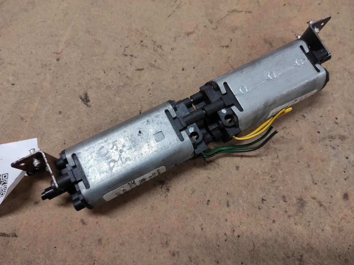 Moteur siège Citroen C5 Gauche 9460570A