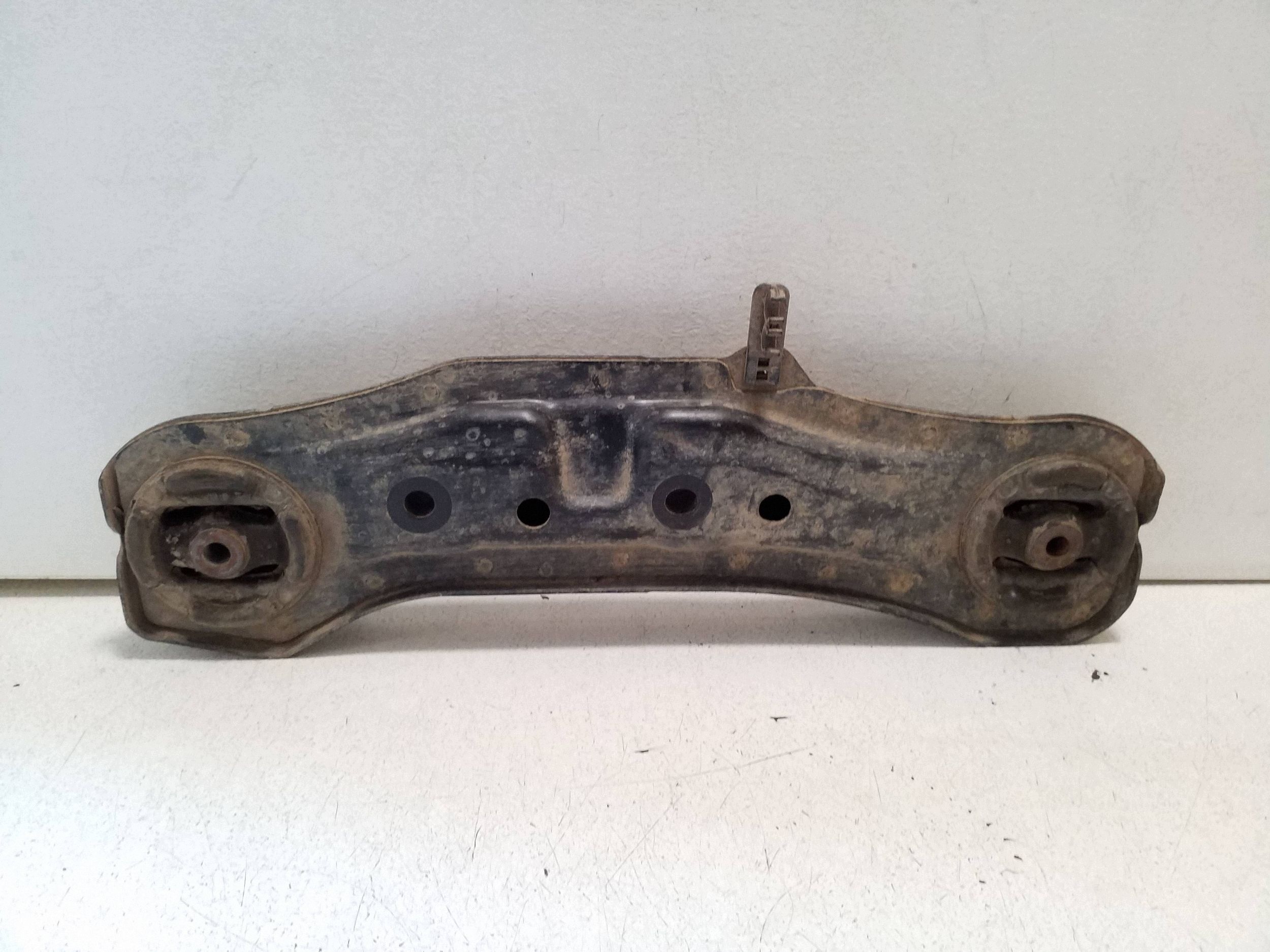 Honda CR-V Rear Differential Mount Used VAL323008