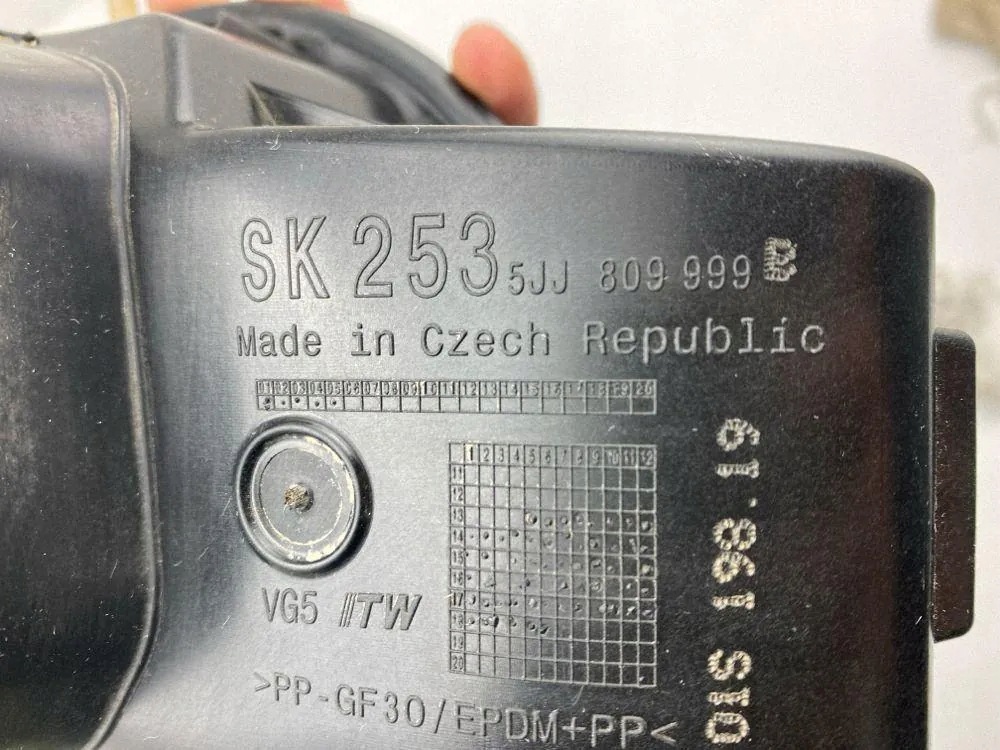 SKODA RAPID Klappe Tankdeckel 5JJ809999B image 8