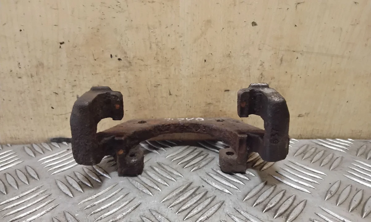 BMW X5 E53 Rear Brake Caliper Bracket Left image 4