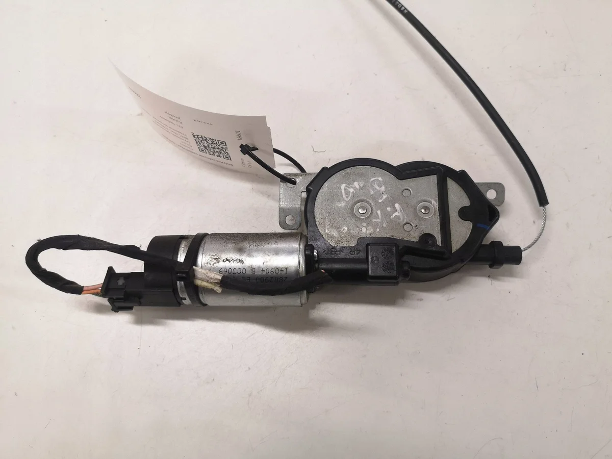 Istuinmoottori Citroen C6 vasen etu