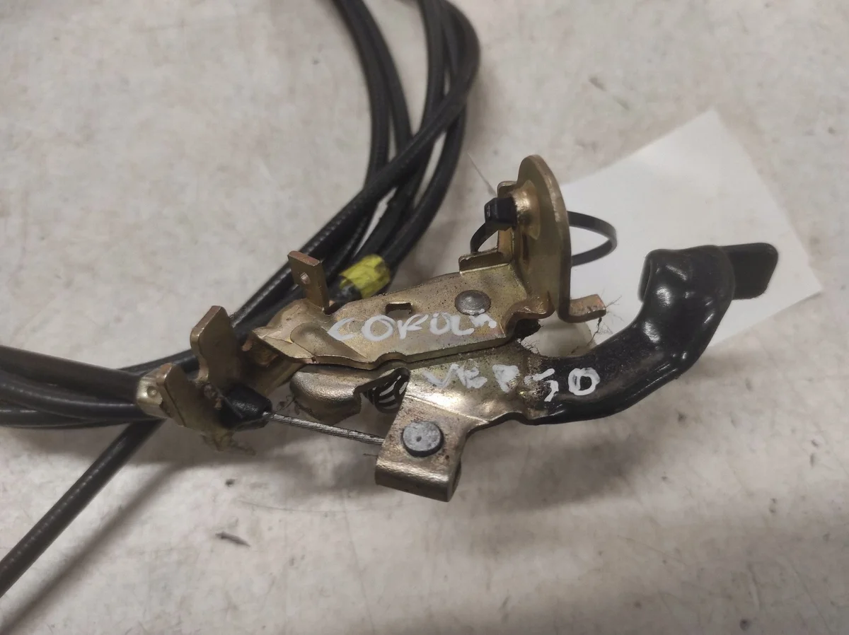 Maniglia Sblocco Coperchio Carburante Toyota Corolla Verso AR10