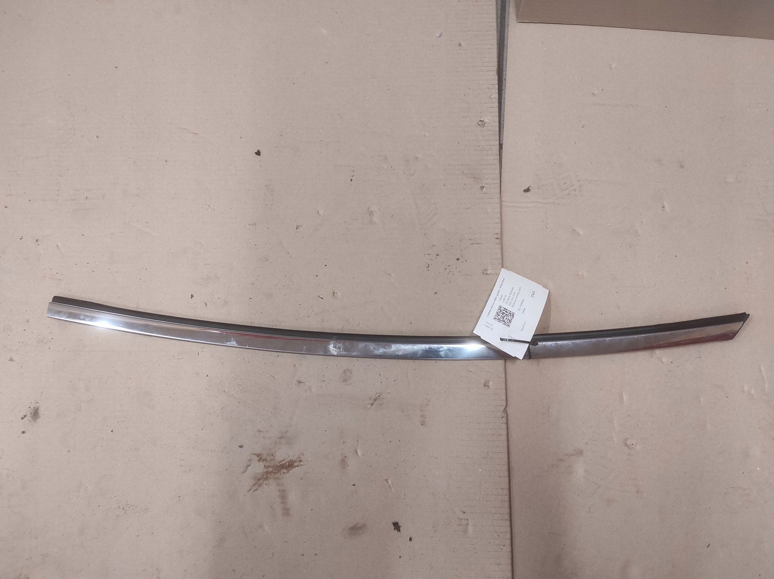 Liste de vitre latérale Mazda 6 2010 image 2