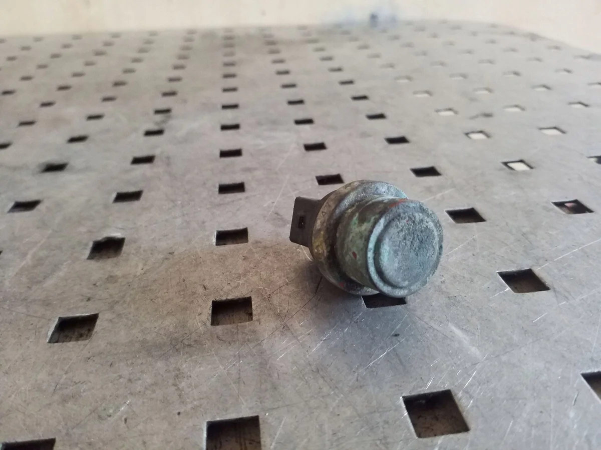Temperatursensor Audi VW 1H0959625