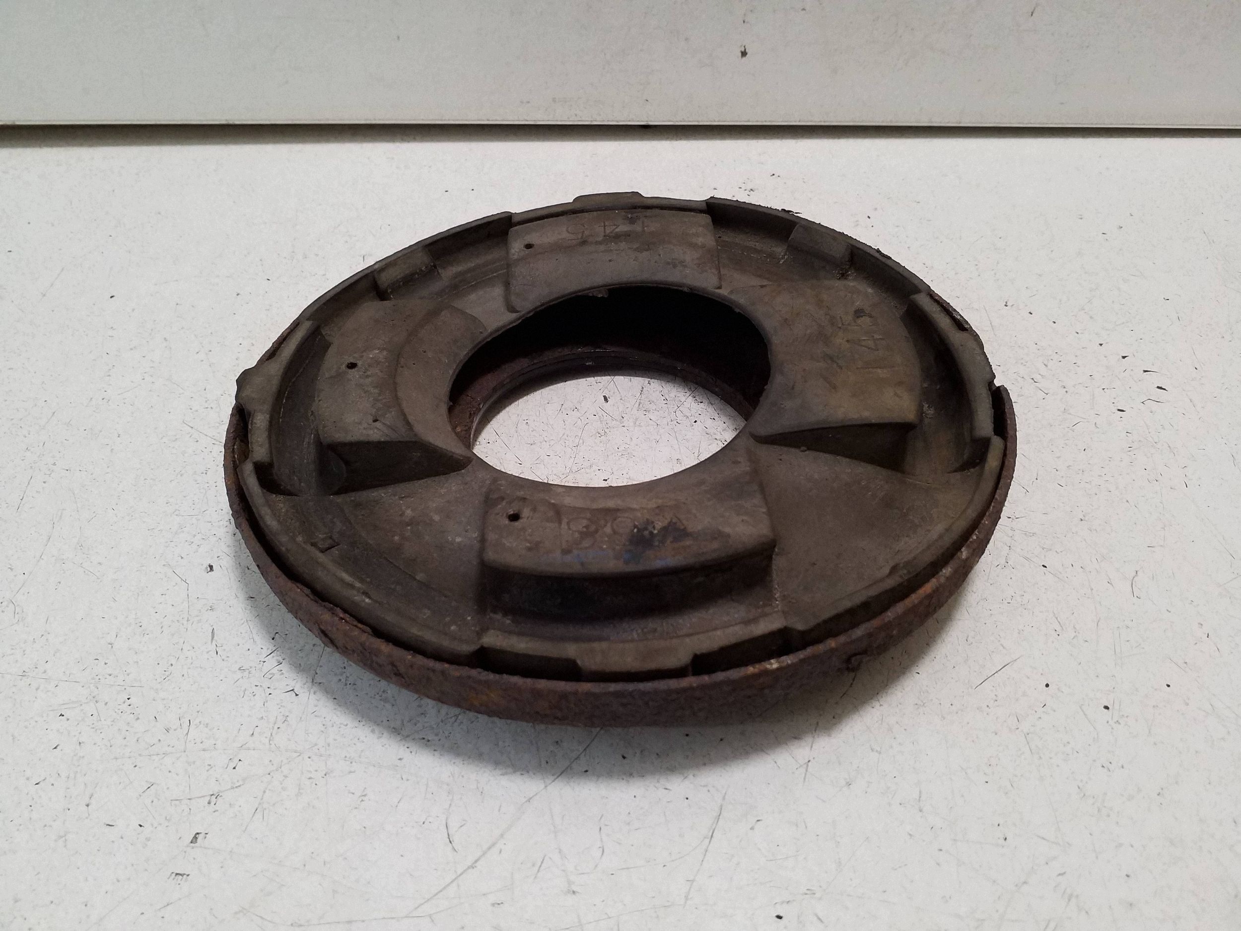 Honda CR-V Jousenpidike Etuvasen OEM VAL322940 image 3
