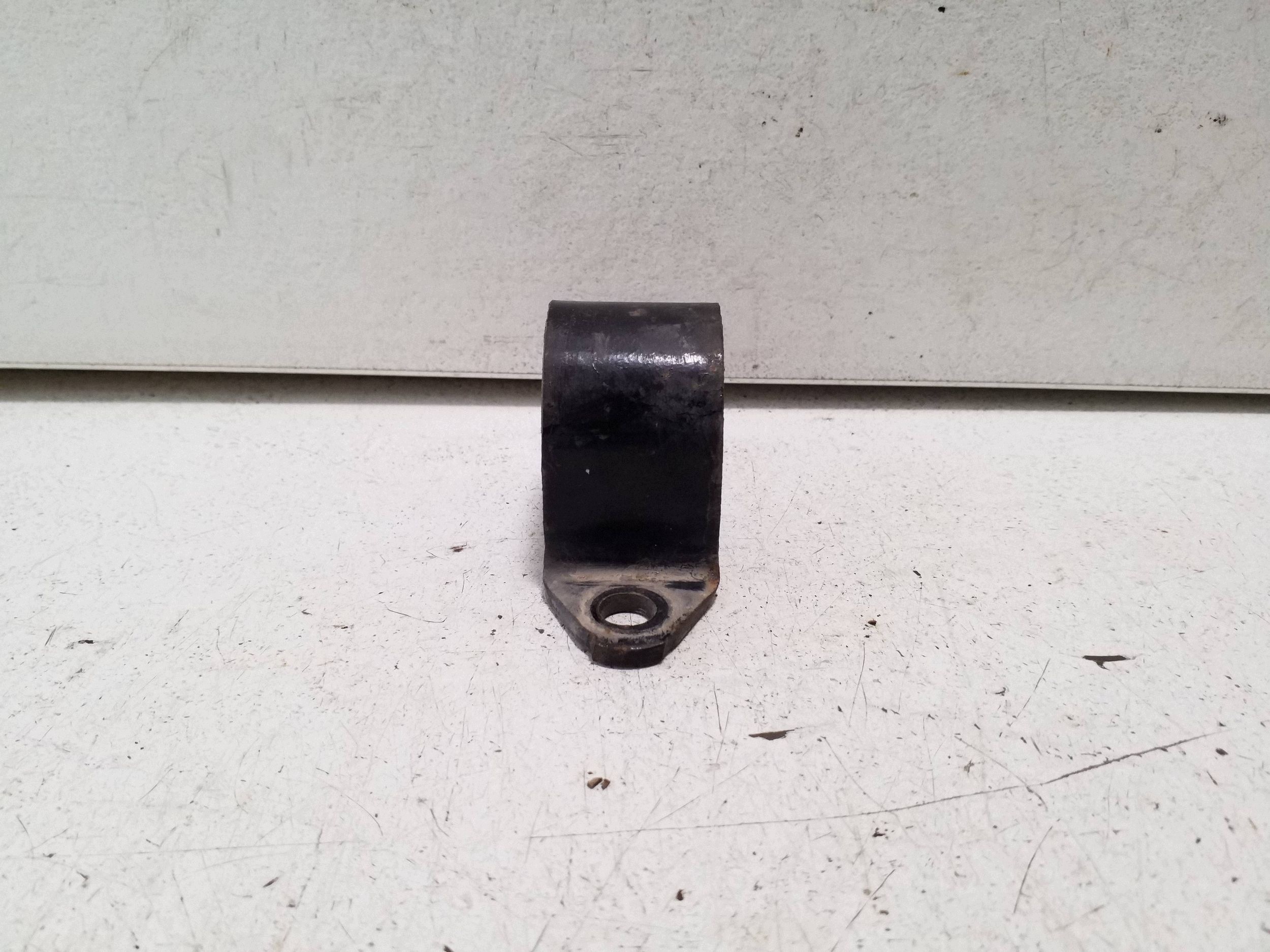 Toyota Avensis T250 Support de Barre Stabilisatrice image 3