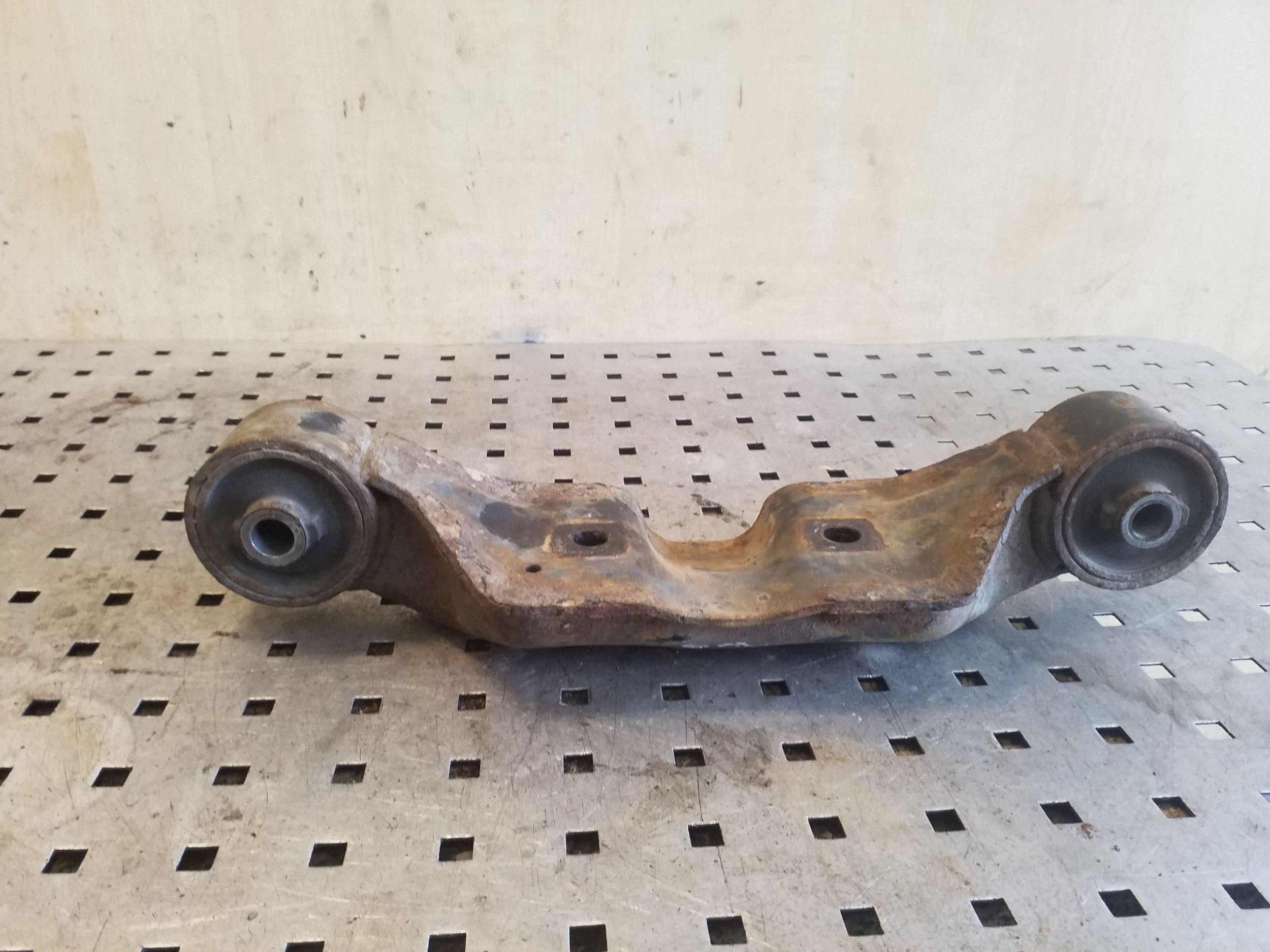 SUBARU OUTBACK Support différentiel arrière VAL144910 image 3