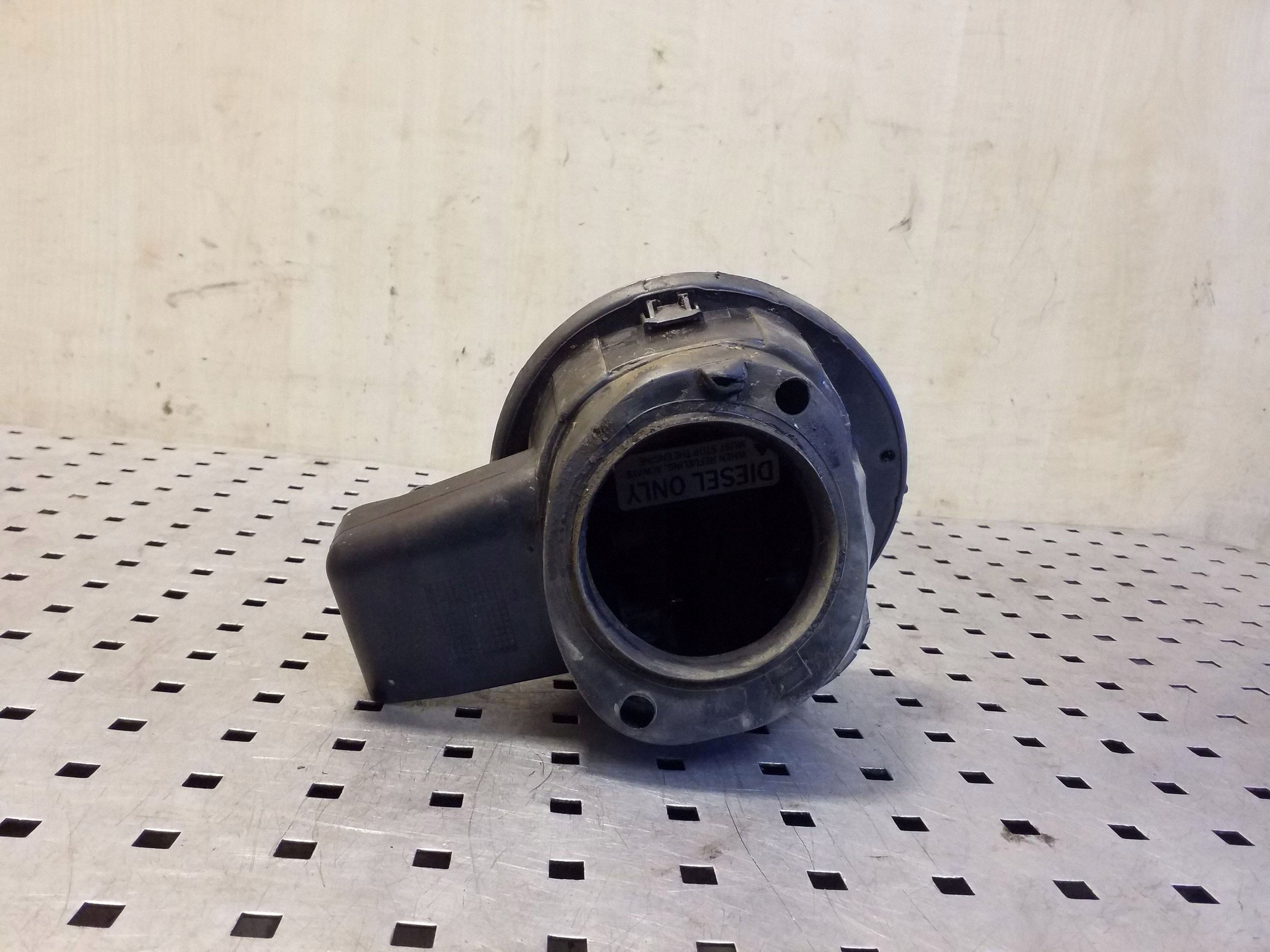 Klepje brandstoftank Kia Sorento 695132P000 image 3