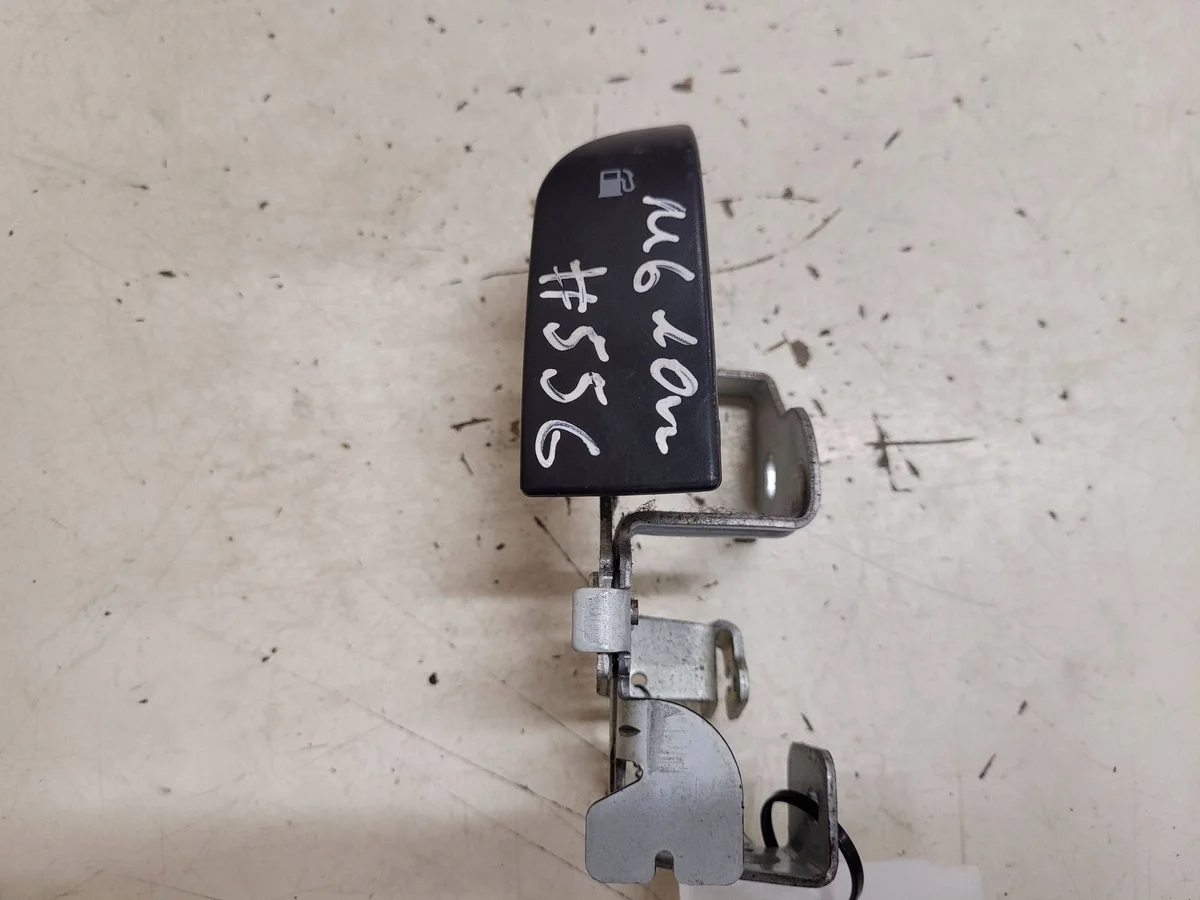 Palanca Apertura Tapa Combustible Mazda 6 JUT33545
