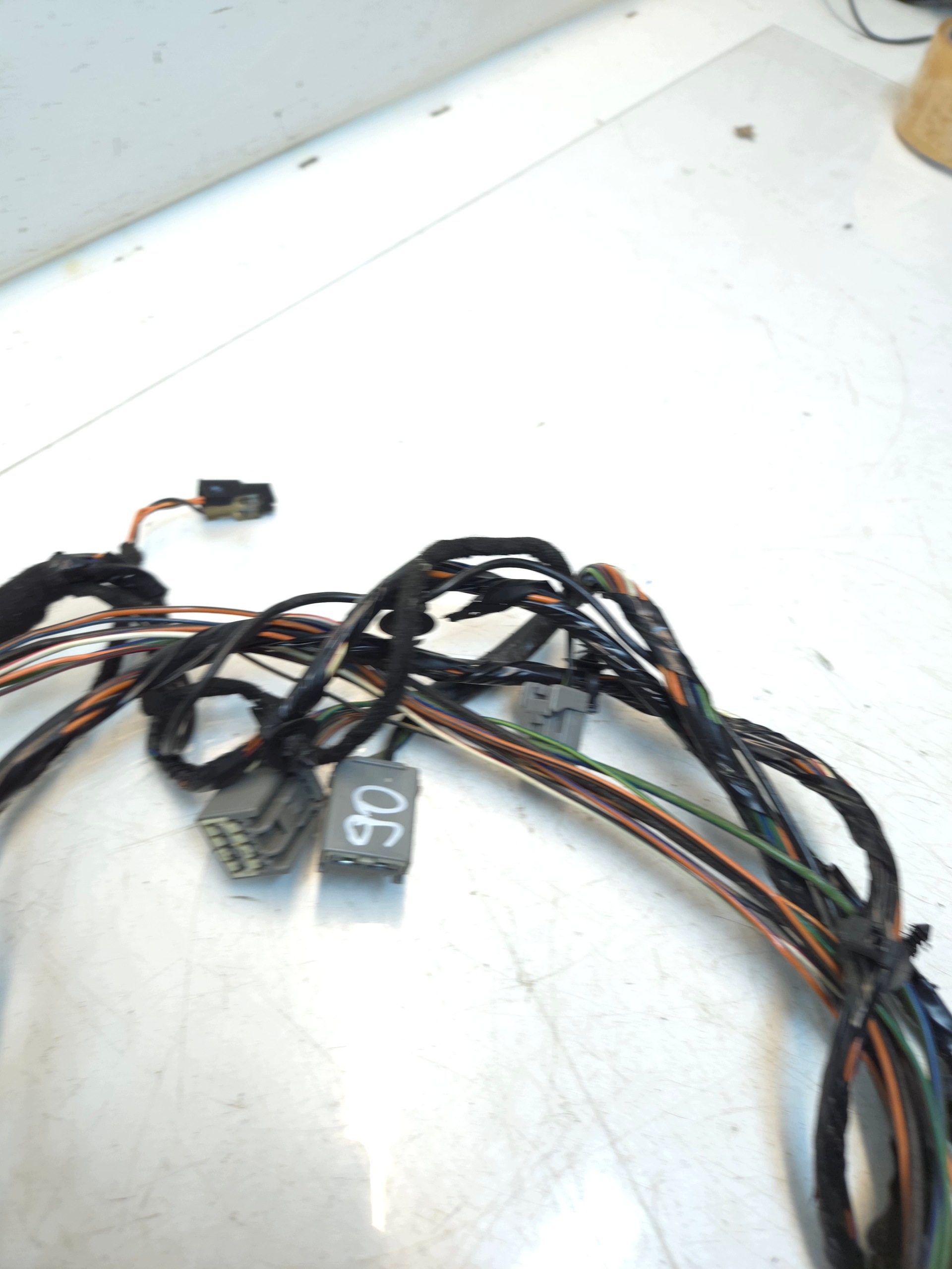 Johdinsarja takaluukun asennus Ford Mondeo MK3 farmari