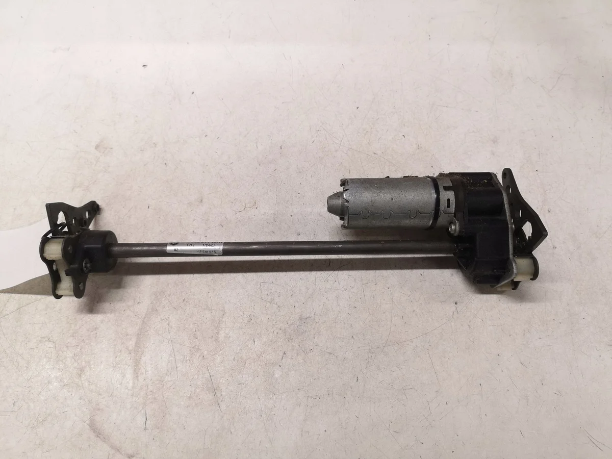 BMW X5 E53 Istuinmoottori 2002 OEM 1124001 image 4
