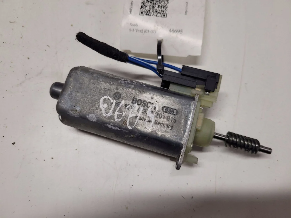 Moottori istuimelle Saab 9-3 Ver2 OEM 0390201915