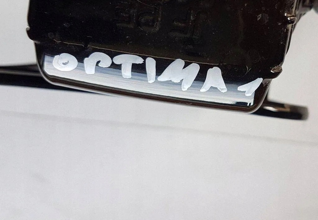 Polttoainetankin luukku Kia Optima SW image 5