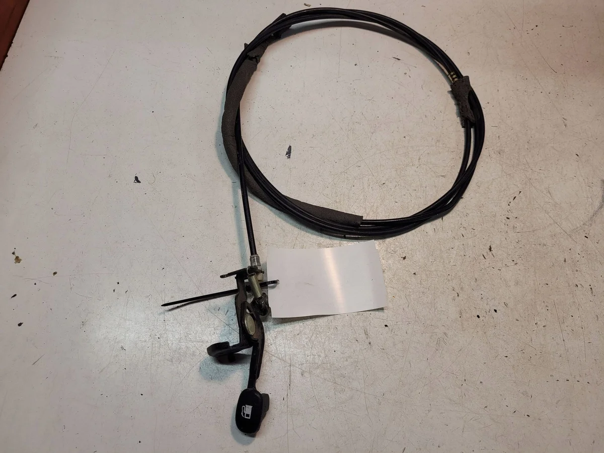 Palanca Apertura Tapa Combustible Mazda 6 JUT65181