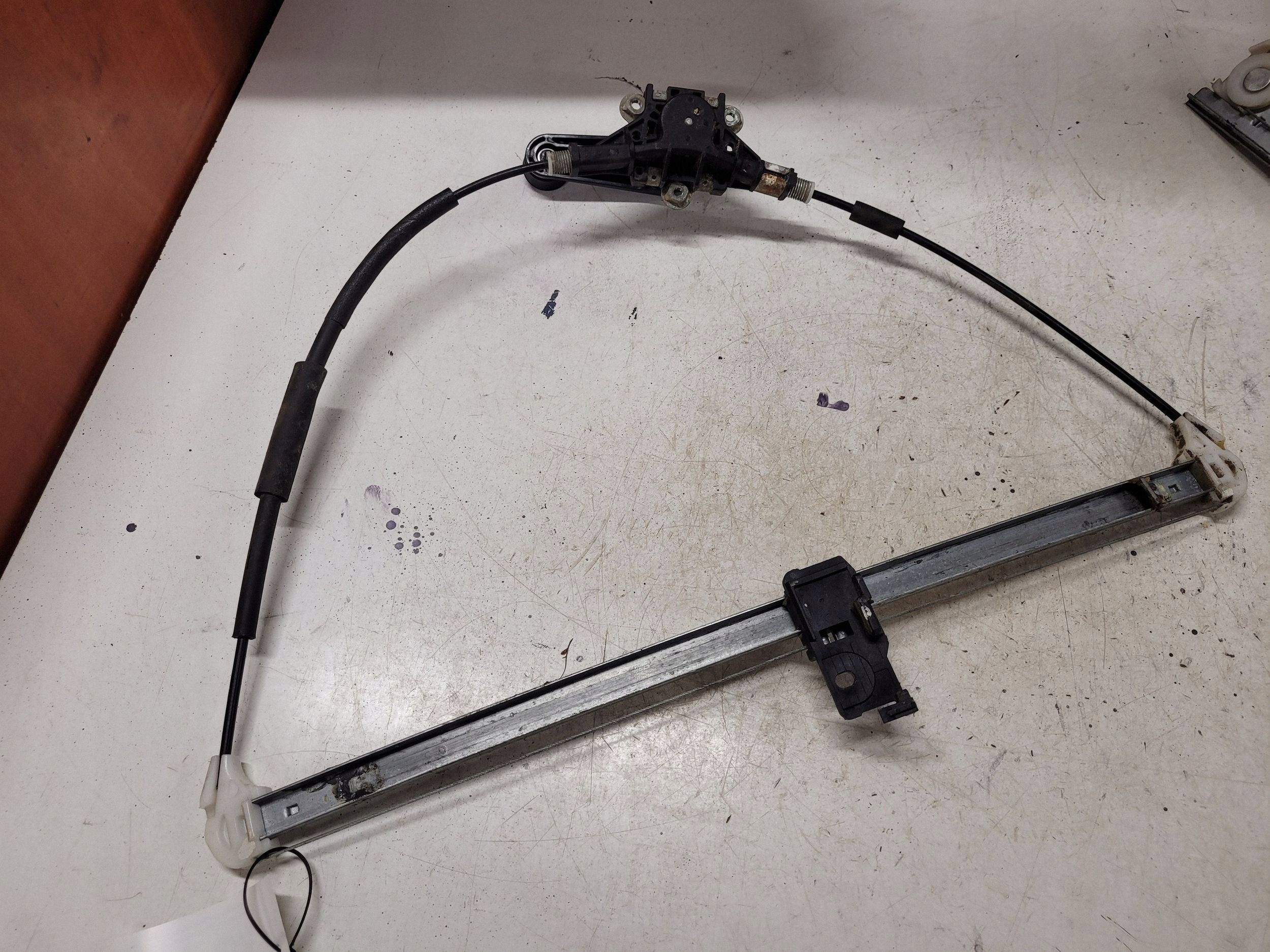 2006 Mazda 5 etuoven lasinnostin manuaalinen