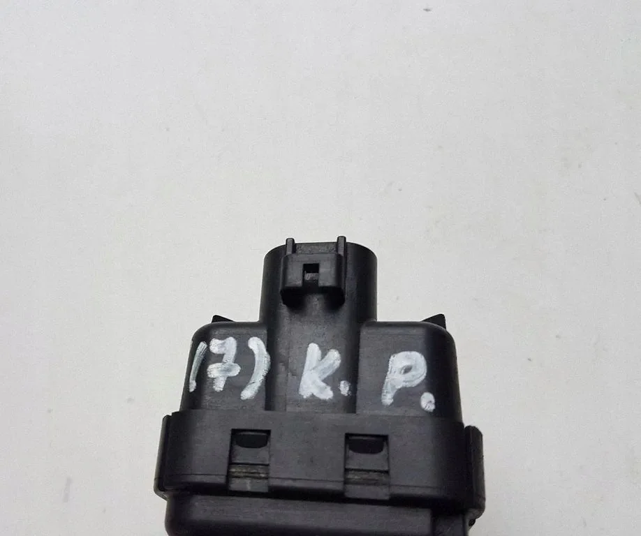 Motor regulacji lamp Toyota Land Cruiser J100 3722132045 image 6
