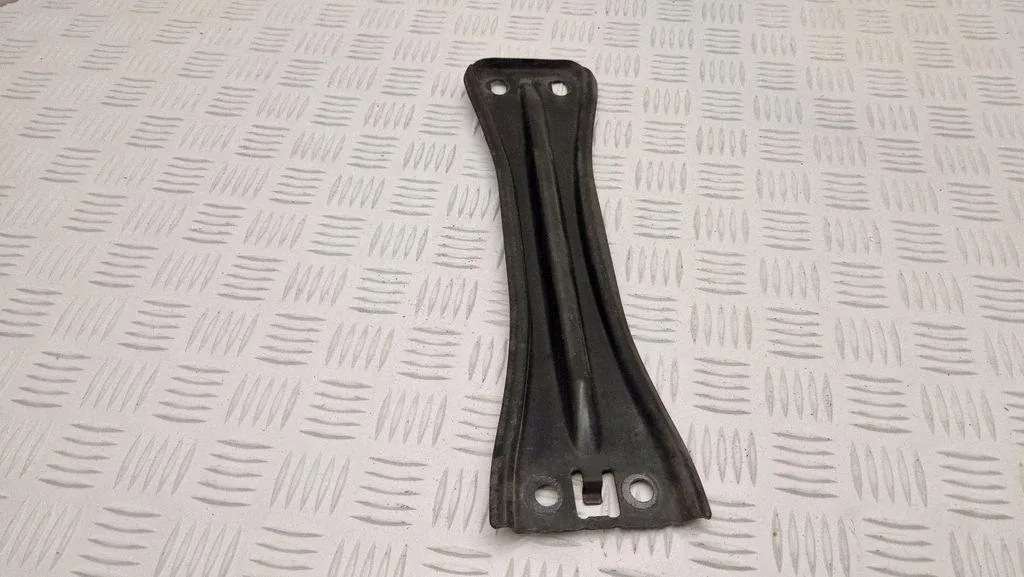 Ford Focus mk4 2024 Halter Auspuff JX61F111E50AB