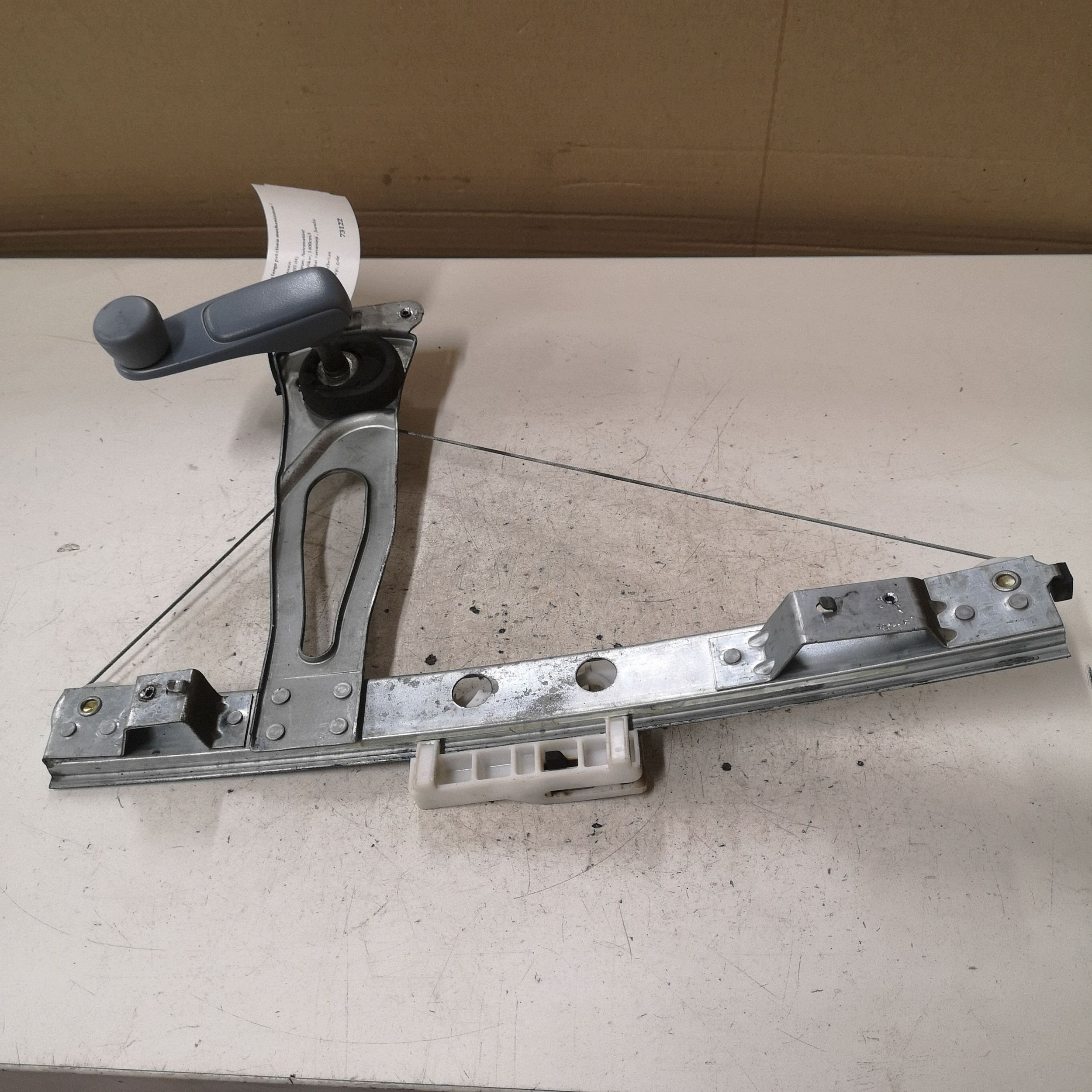 2003 Citroen C3 Manual Rear Window Regulator image 2