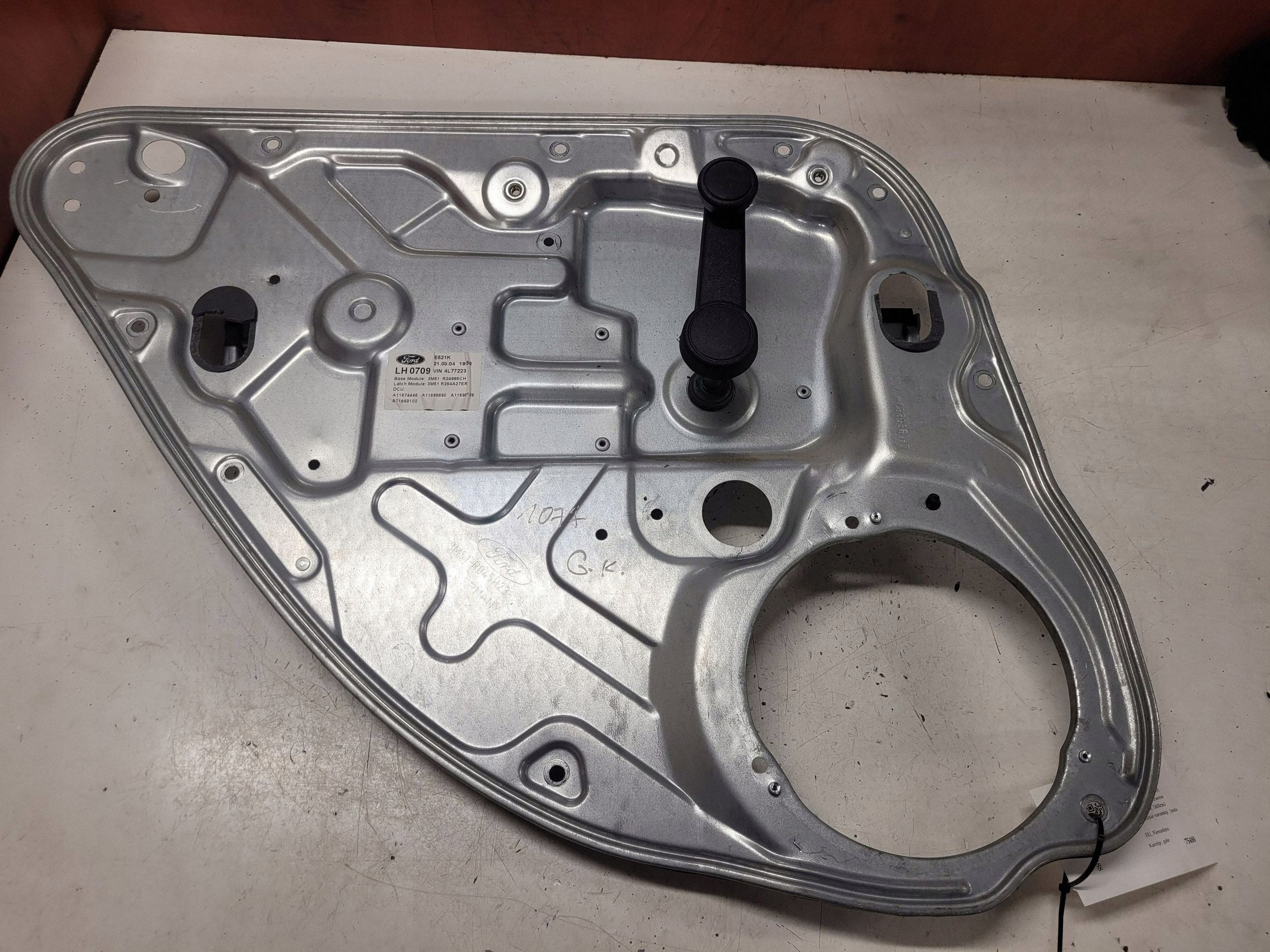 Ford Focus C-MAX 05 Fensterheber manuell hinten image 2