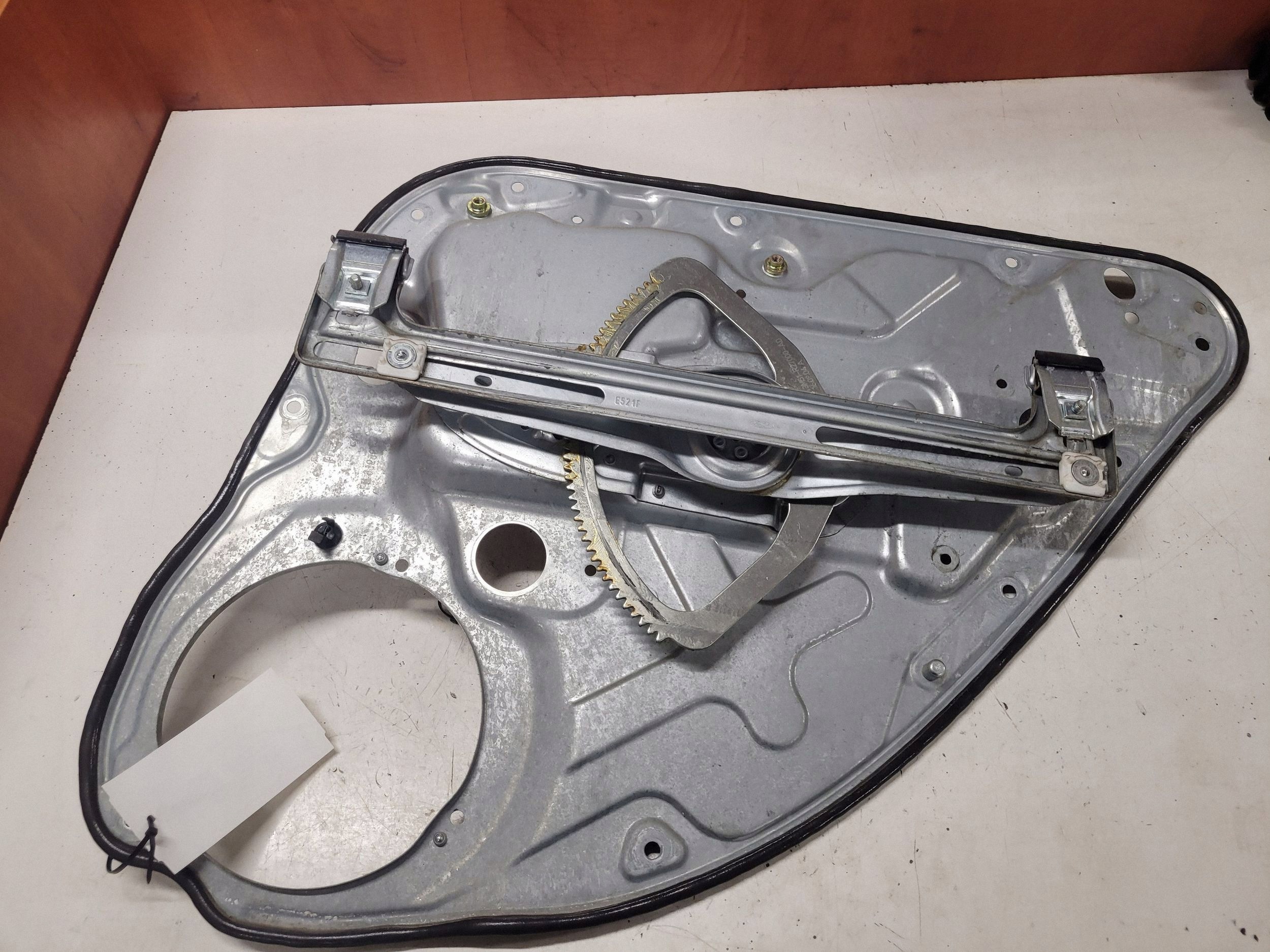 Ford Focus C-MAX 05 Fensterheber manuell hinten image 3