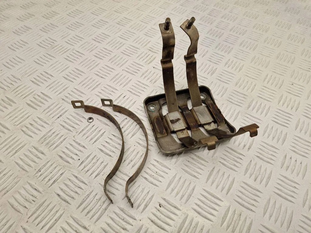 Catalyst Mount Holder Renault Koleos 20817JG71A image 2