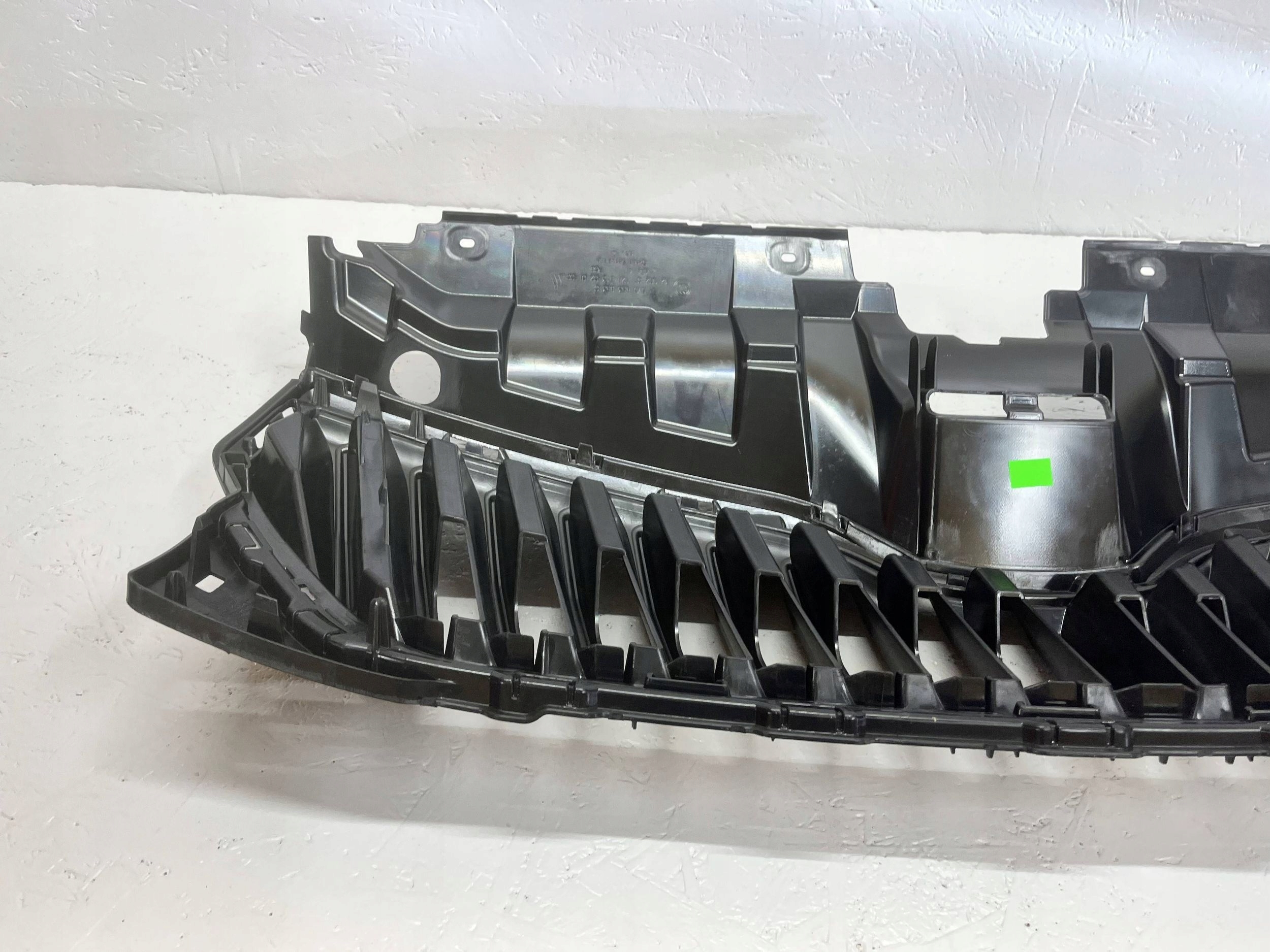 Calandre Skoda Fabia Mk3 (NJ) 6V0853653C image 9