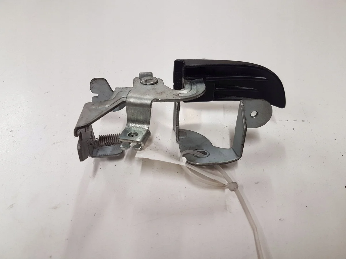 Mazda 6 2006 Levier trappe réservoir JUT104815 image 4