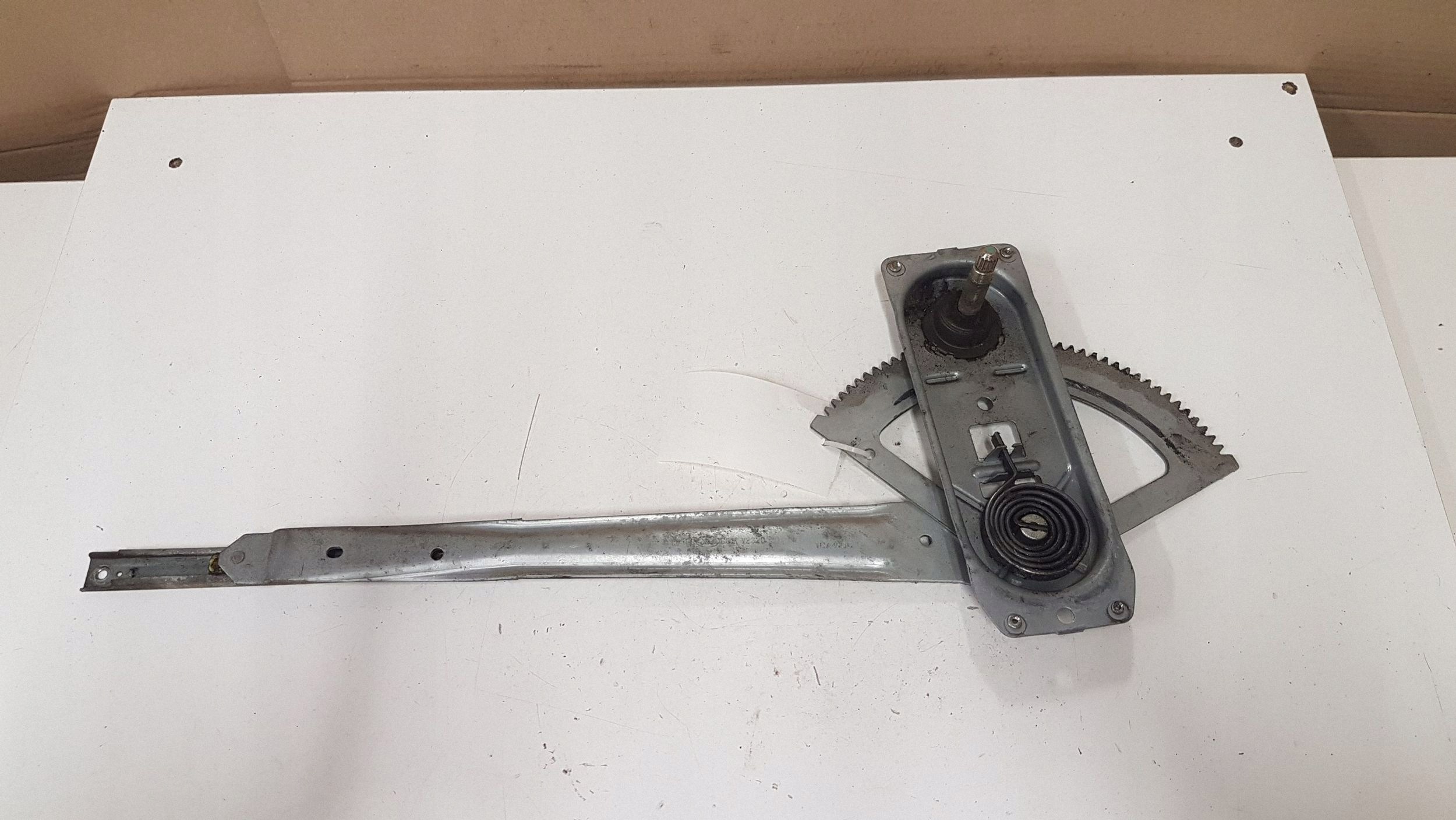 Toyota Avensis T250 Fensterheber Vorne Manuell image 2