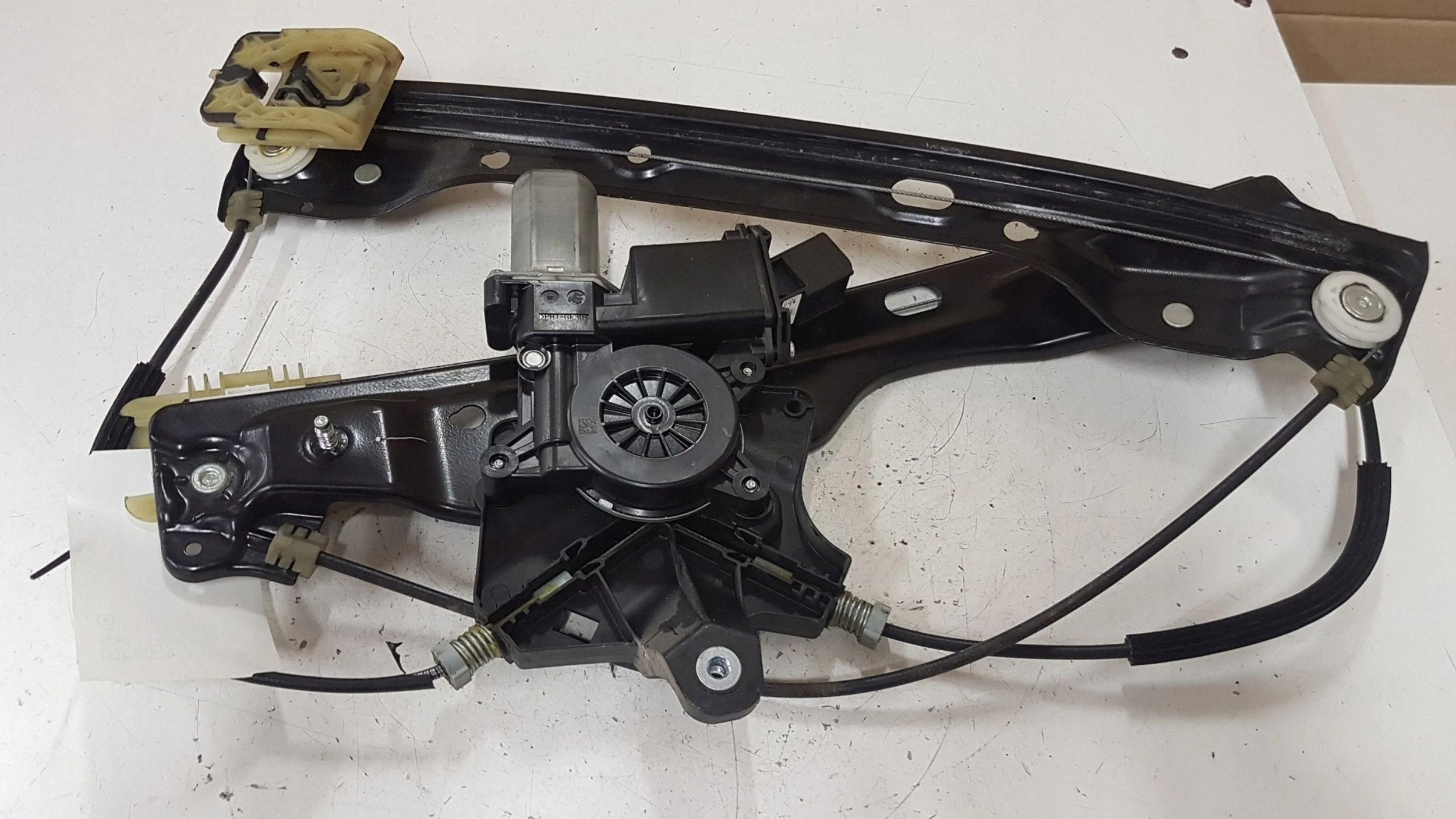 Opel Astra K Leve vitre avant 13406673LH image 7