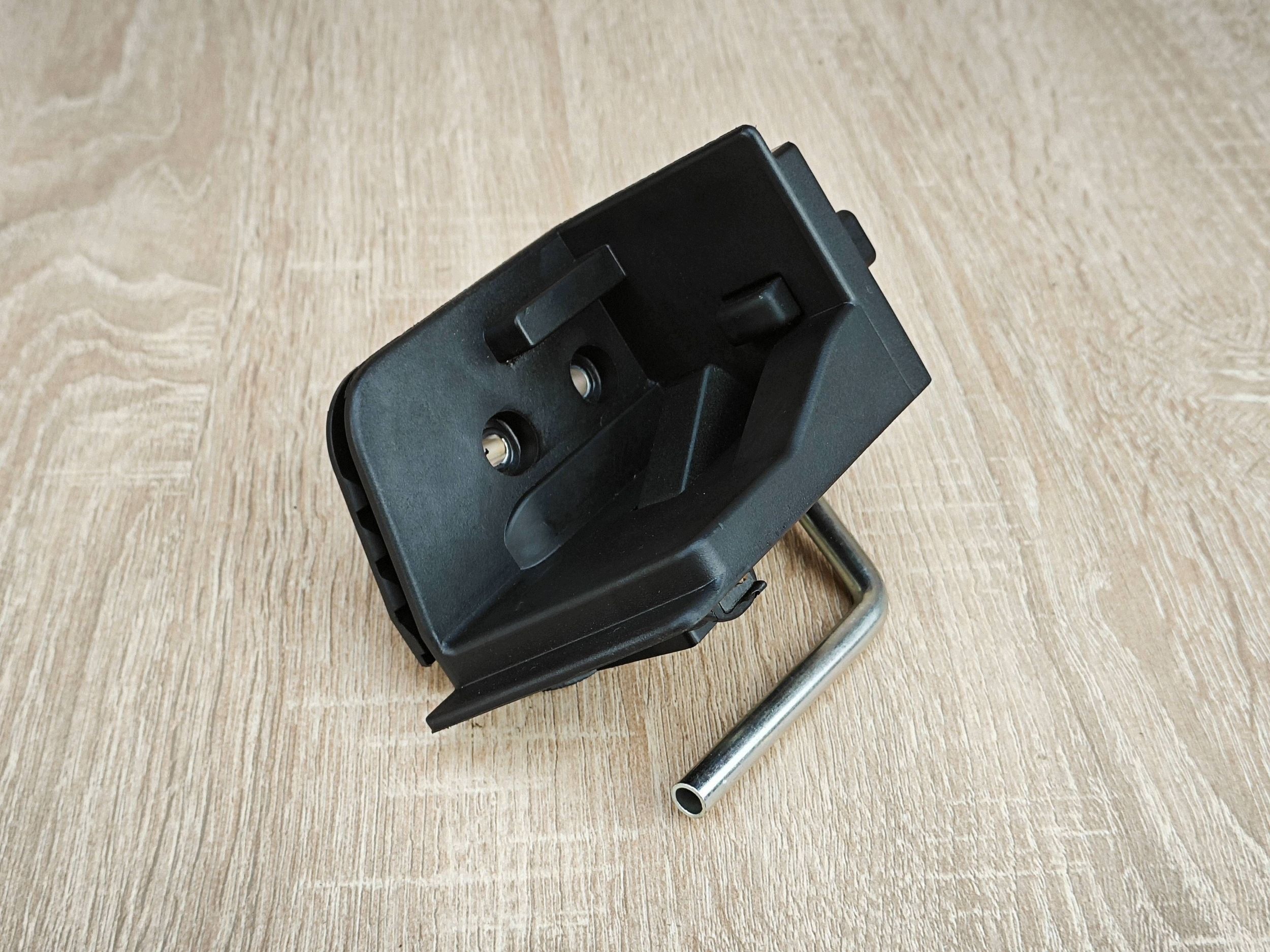 Support de store de coffre BMW X3 G01 LCI droit image 2