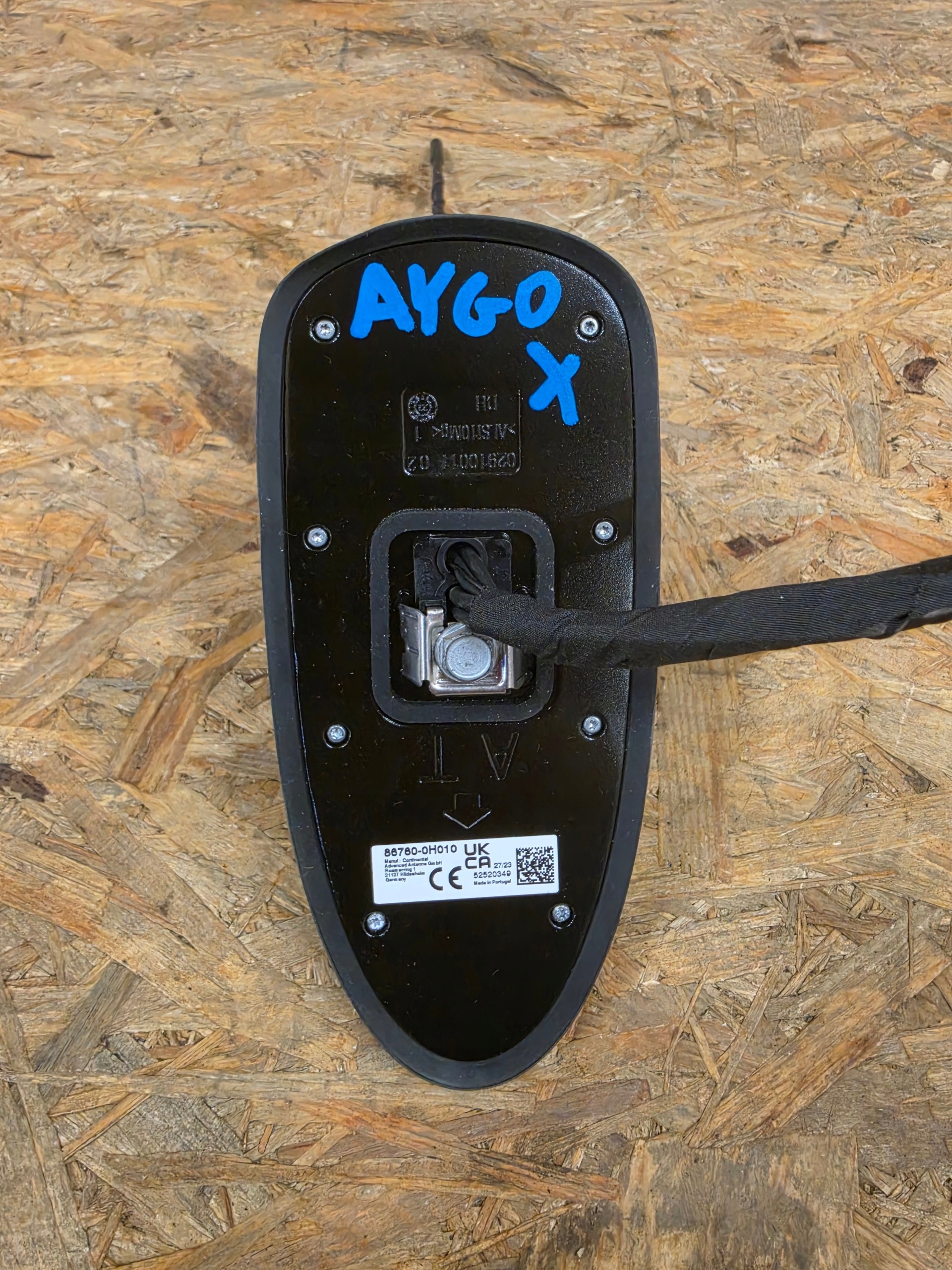 Toyota Aygo X Dachantenne 86760-0H010 AX2VK image 5