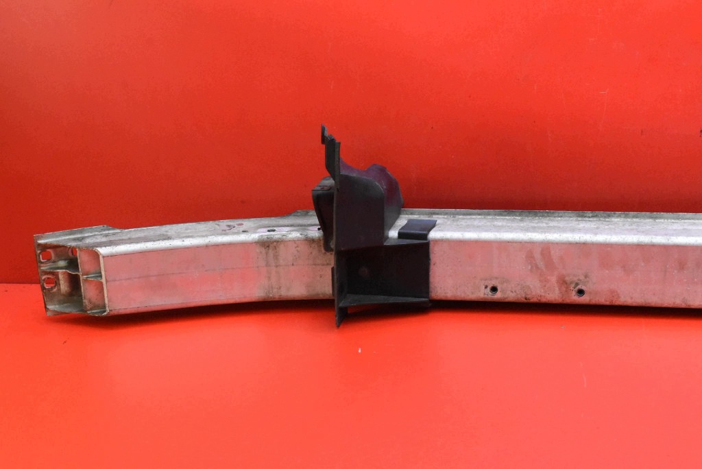 Refuerzo Parachoques Mercedes W203 00-04 image 7