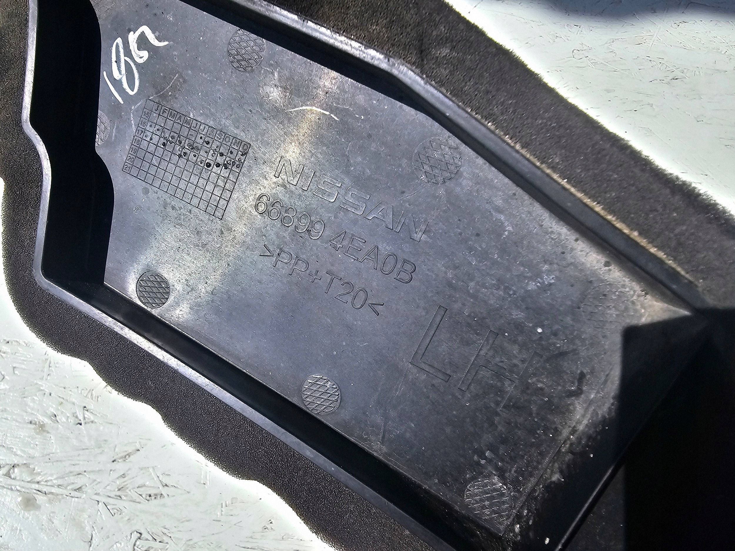 Nissan Qashqai J11 Dämmung Kotflügel Links Vorne image 3