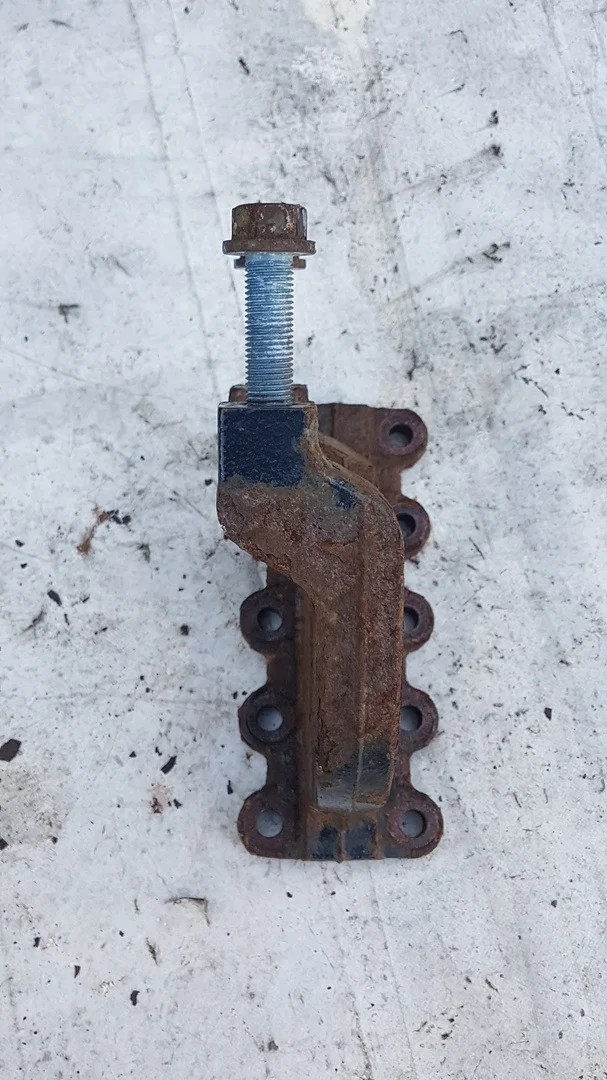 Lagerbock Achsträger MAN TGM E6 81432153054 image 3
