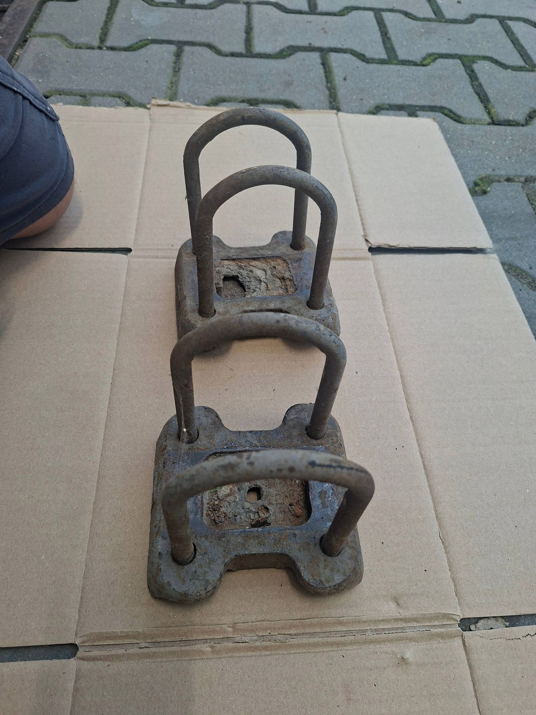 VW Caddy Rear Leaf Spring Bracket Used