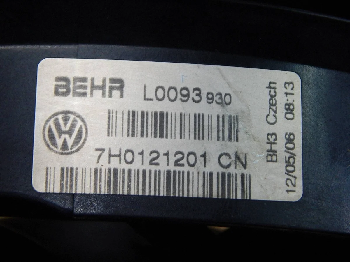 VW T5 Multivan Kylfläkt 7H0121201CA image 4