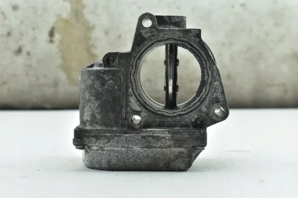 Drosselklappe VW Passat B6 B7 Audi A3 1.6 TDI image 5