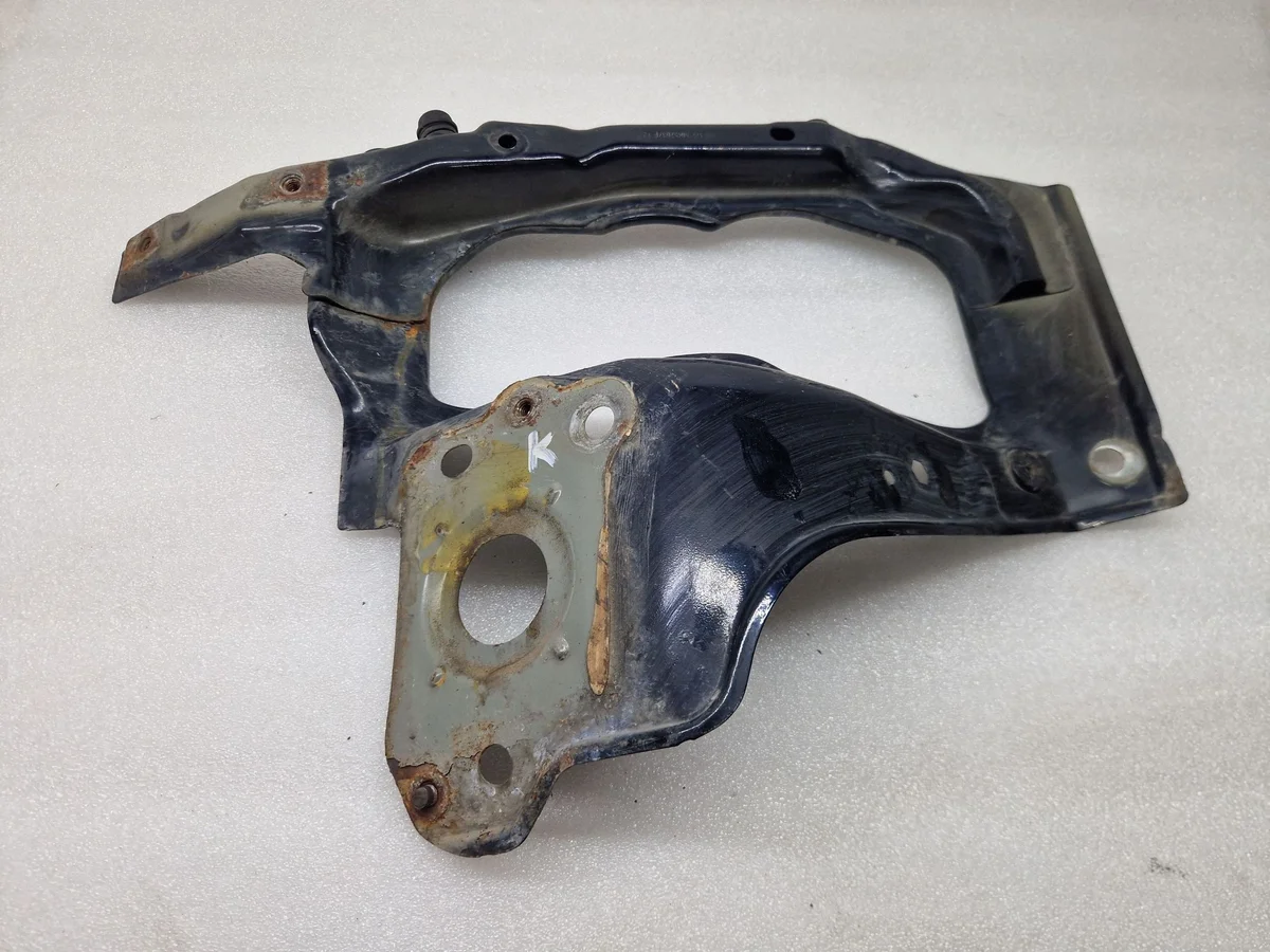 Support latéral avant gauche Opel Combo C