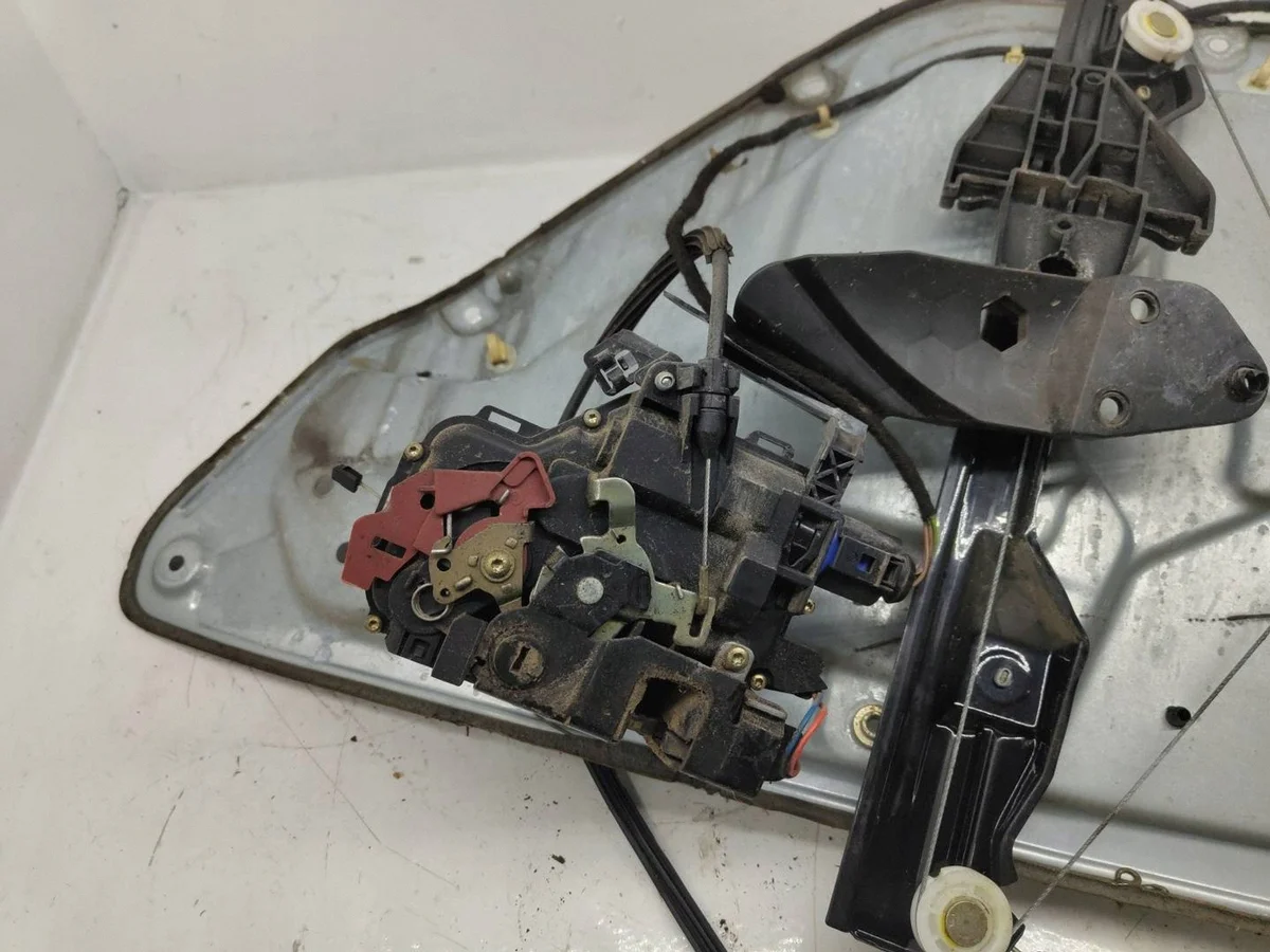 Elevalunas Trasero Skoda Fabia Mk1 6Y0839751 image 3