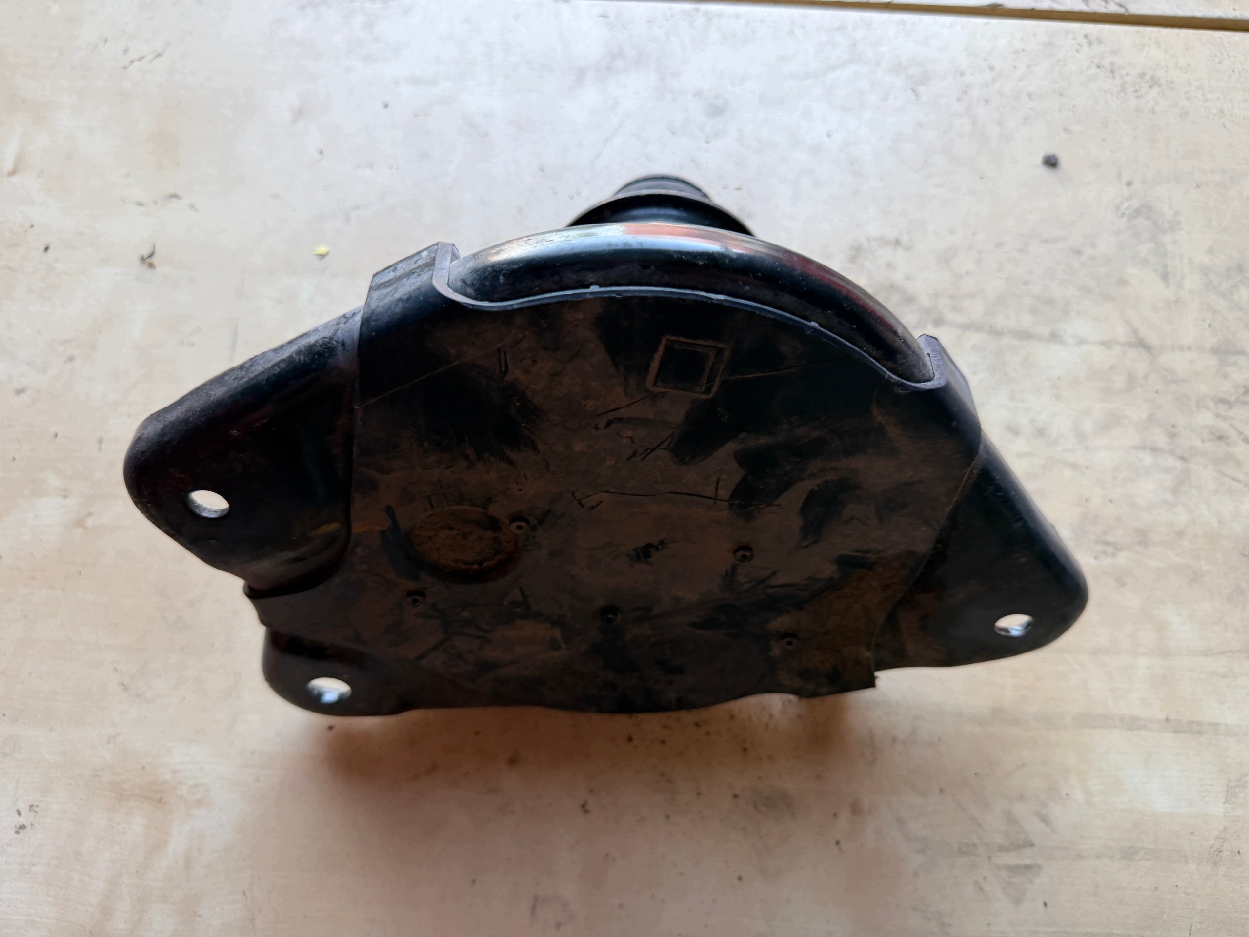 Jousen tyyny vasen Toyota Highlander 48005-0E010